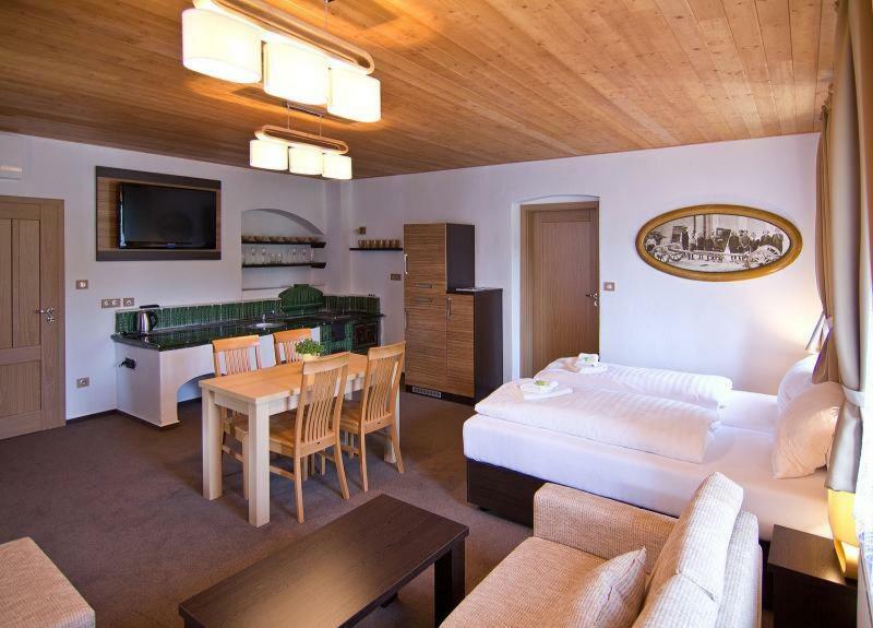 Wellness Hotel Svachovka Mírkovice Exteriör bild